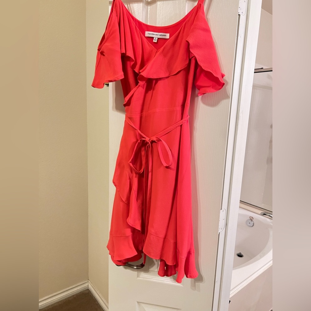 Morena Dress wrap front with button and tie closure ruffle trimmed neckline - Picture 2 of 4